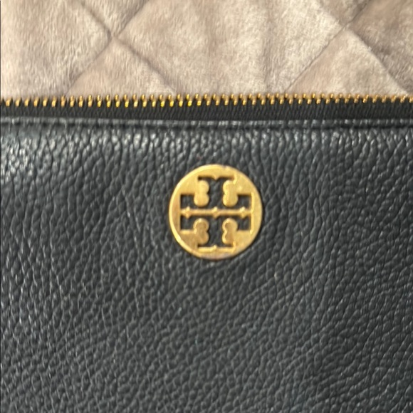 Tory Burch Black and Gold Crossbody Bag with Structured Design - Picture 7 of 7